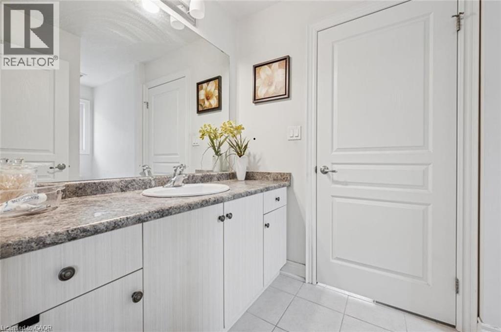 77 EAGLECREST Street thumbnail 19