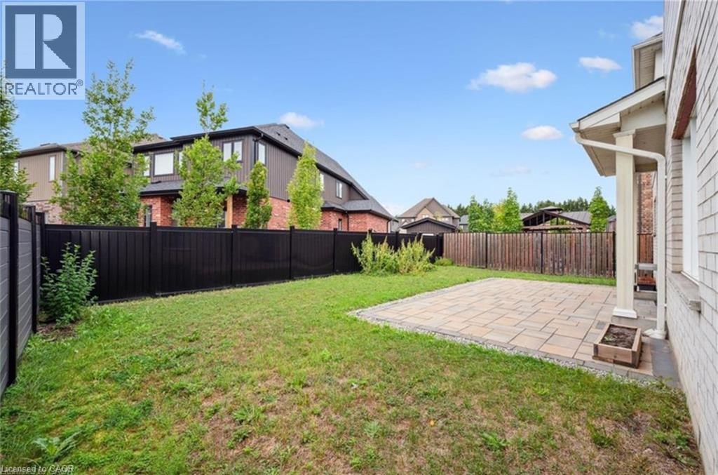 77 EAGLECREST Street thumbnail 33