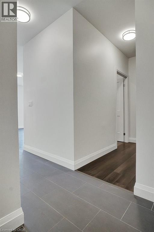 399 QUEEN Street S Unit# 101 thumbnail 14