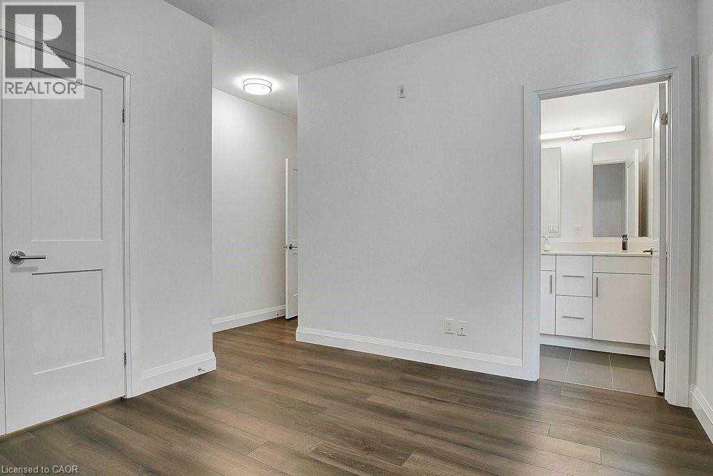 399 QUEEN Street S Unit# 101 thumbnail 31
