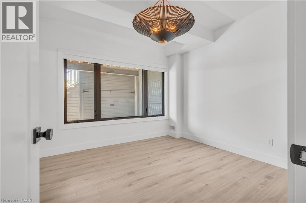 920 THOMAS PEDDER Court thumbnail 40