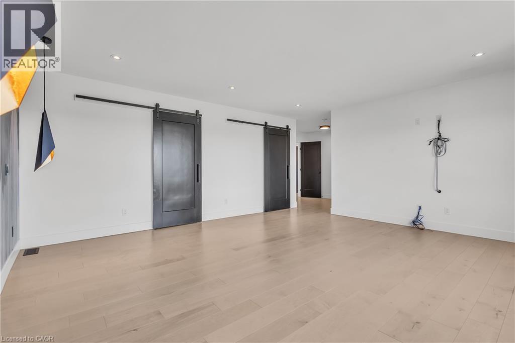 920 THOMAS PEDDER Court thumbnail 24