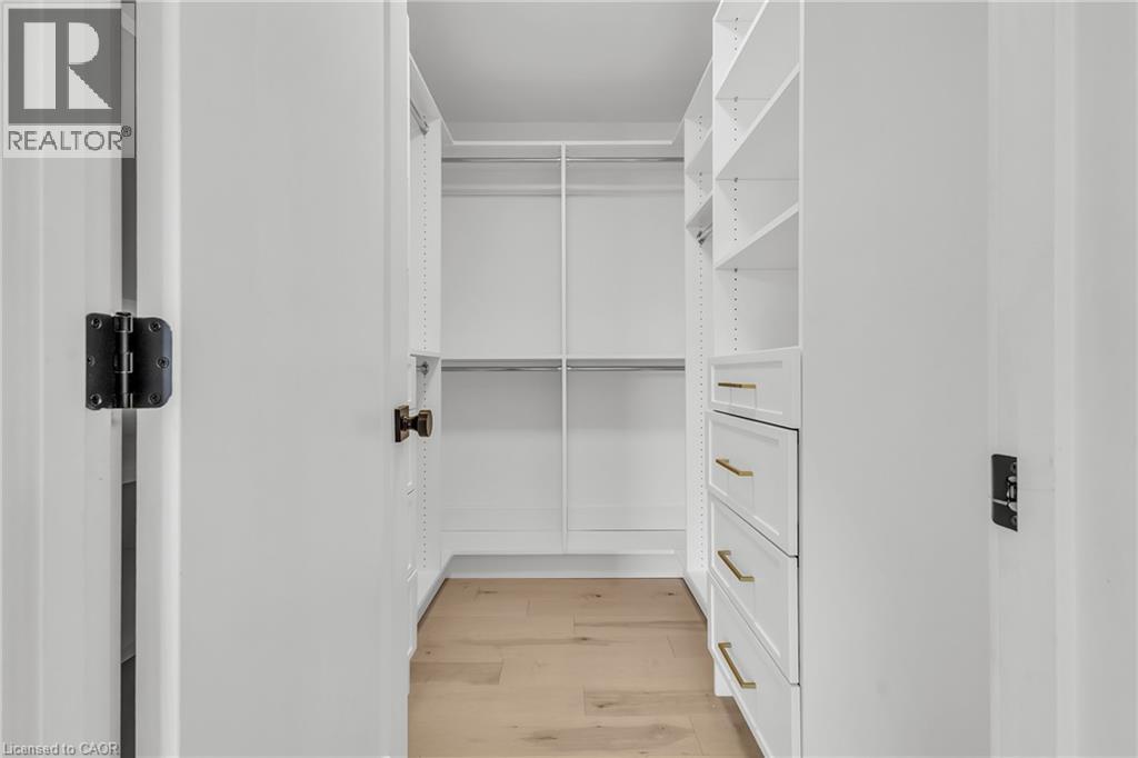 920 THOMAS PEDDER Court thumbnail 31