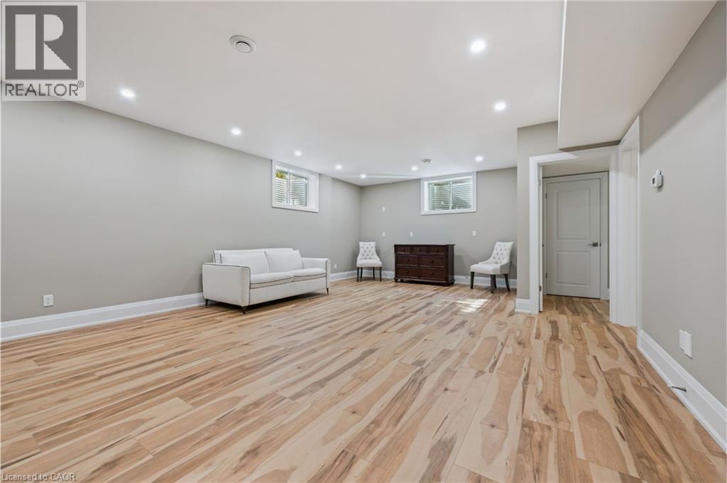 23 HIGHGROVE Court thumbnail 39