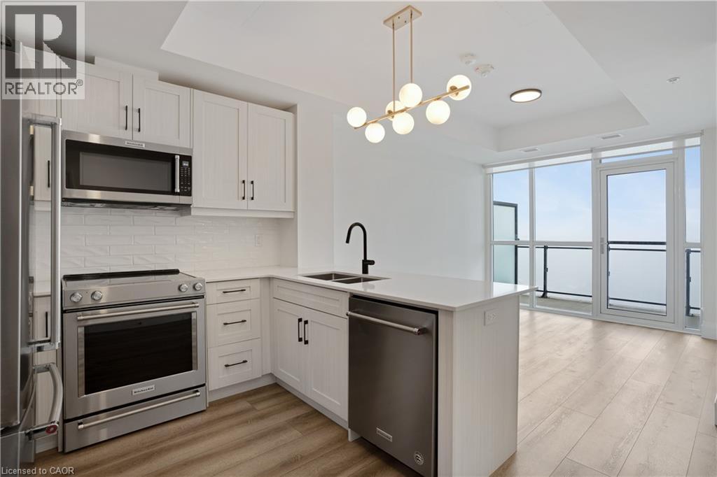 60 CHARLES Street W Unit# 1904 thumbnail 6