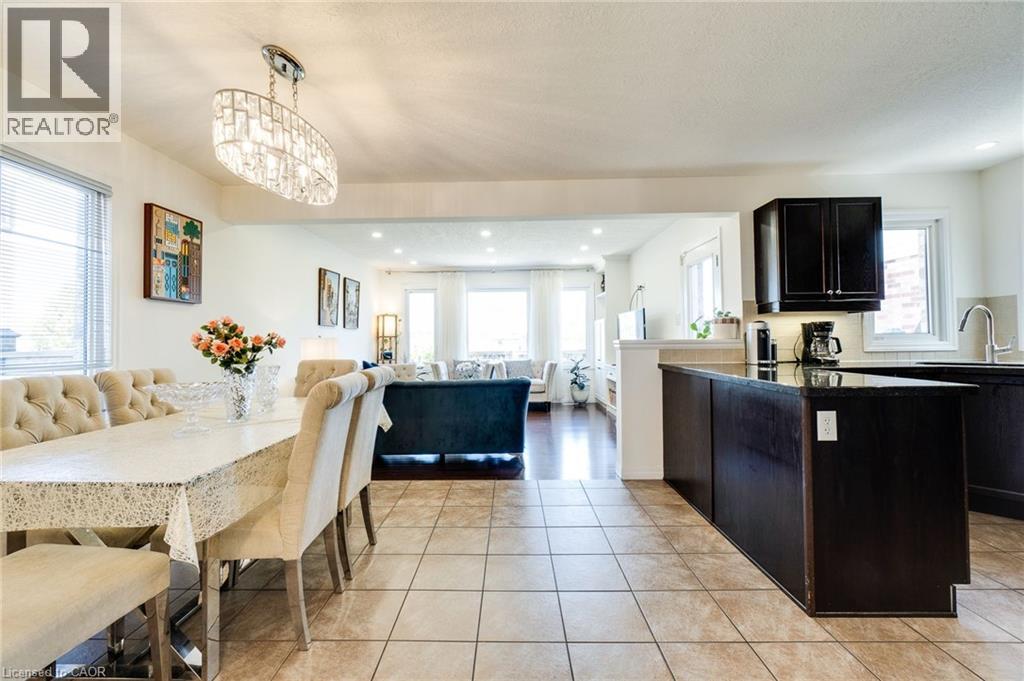 928 DUNBLANE Court thumbnail 16