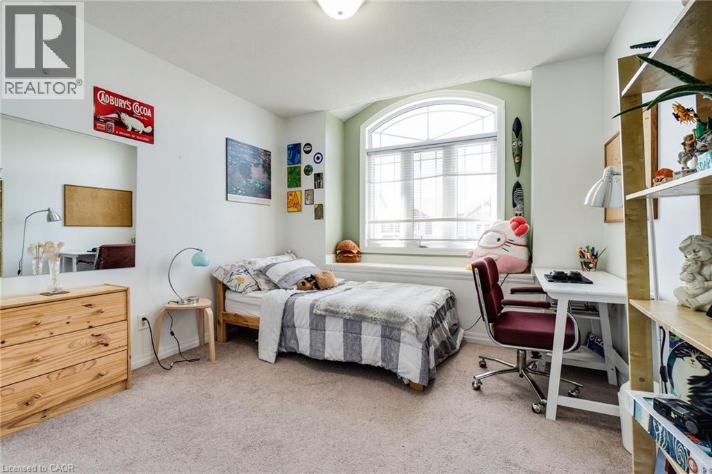 928 DUNBLANE Court thumbnail 33