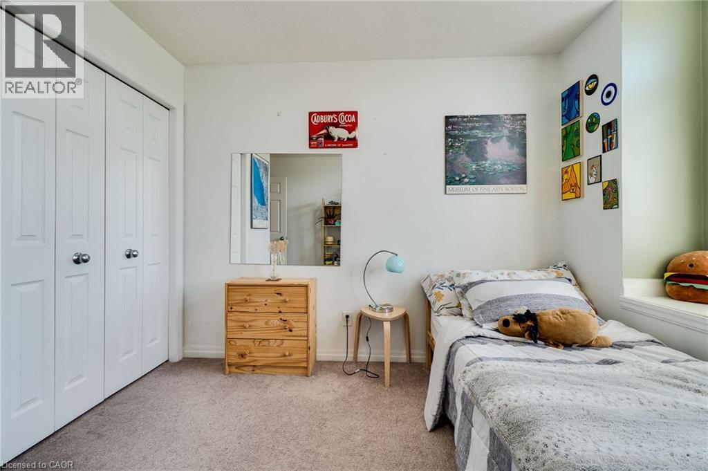 928 DUNBLANE Court thumbnail 34