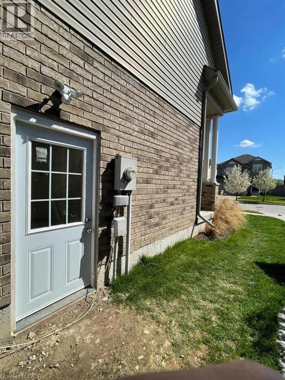928 DUNBLANE Court thumbnail 42