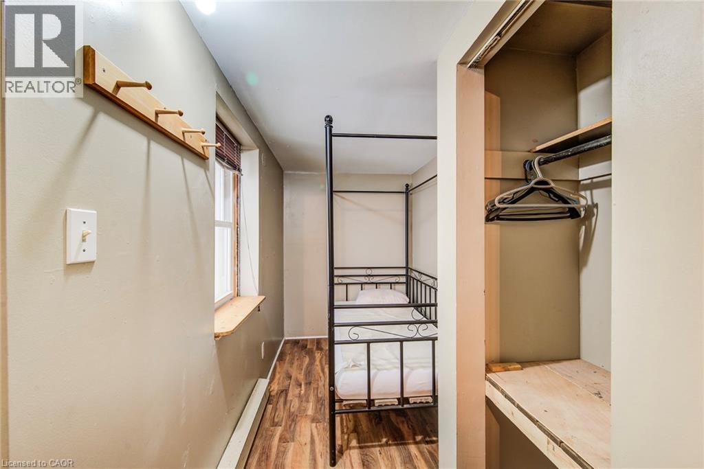 5 GEORGE Street S thumbnail 9