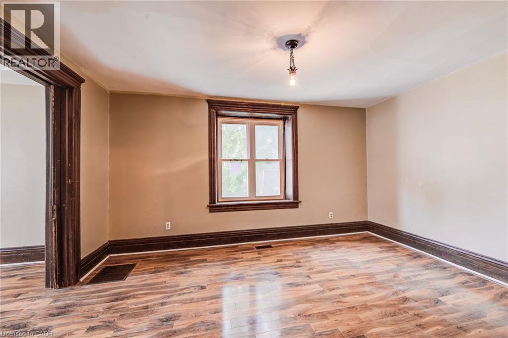 5 GEORGE Street S thumbnail 14