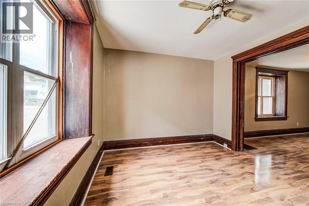 5 GEORGE Street S thumbnail 20