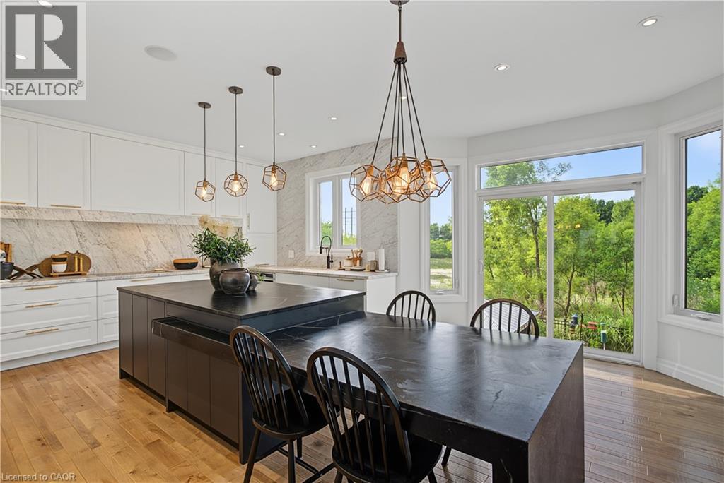 422 RIDEAU RIVER Street thumbnail 12