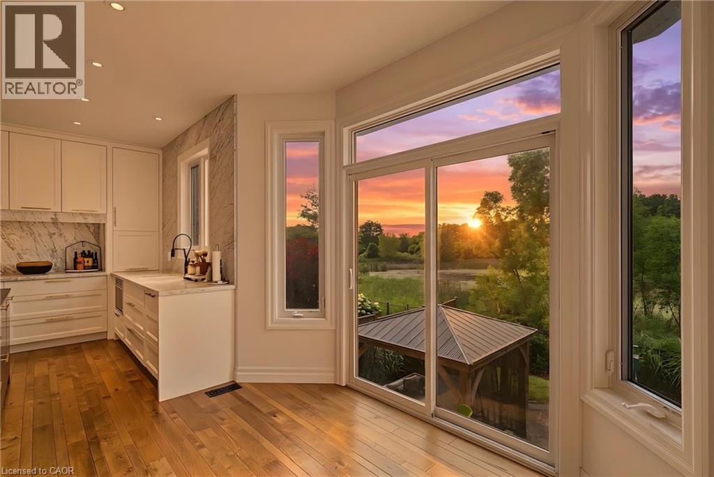 422 RIDEAU RIVER Street thumbnail 13