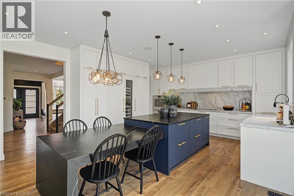 422 RIDEAU RIVER Street thumbnail 15