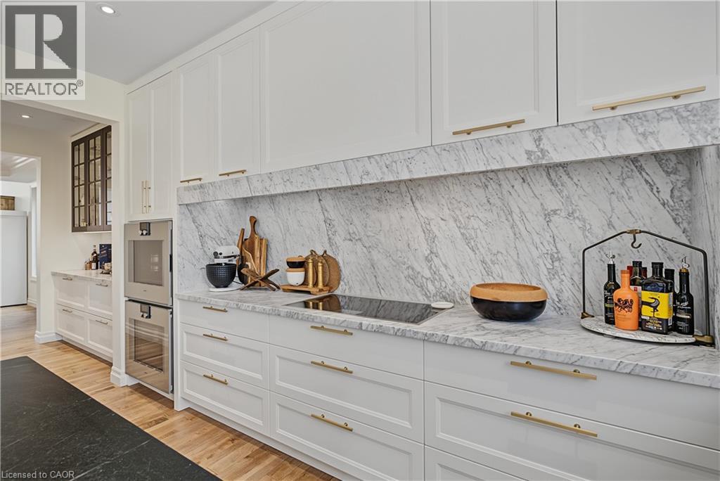 422 RIDEAU RIVER Street thumbnail 17