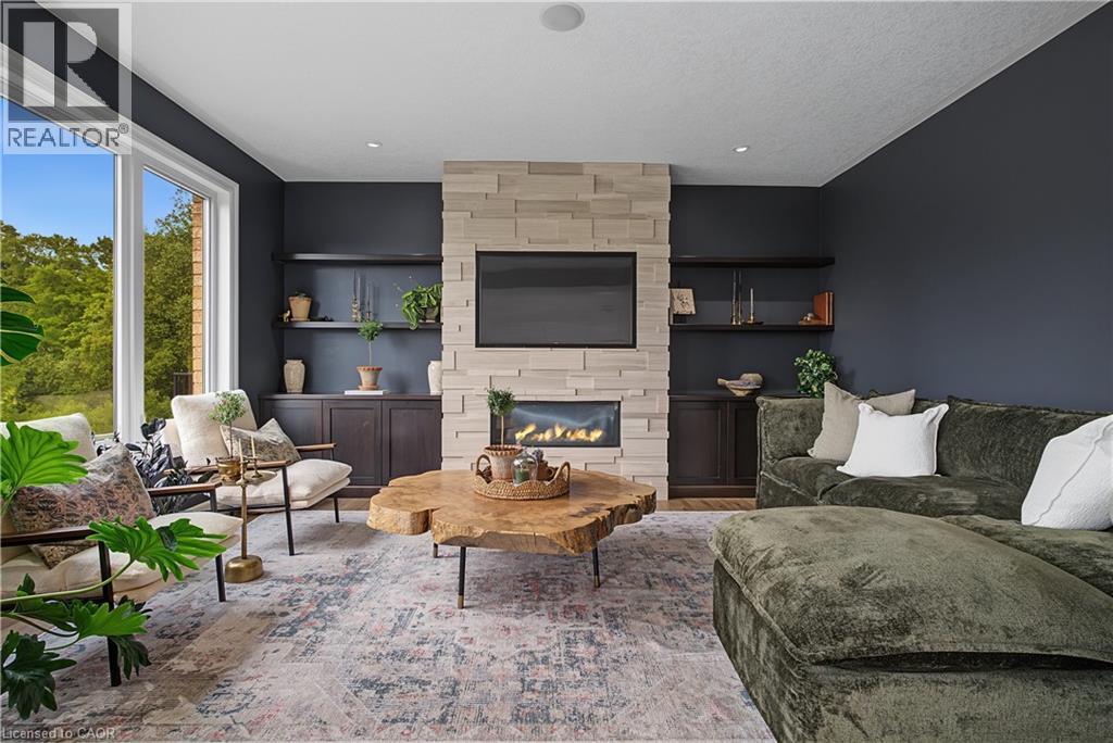 422 RIDEAU RIVER Street thumbnail 21