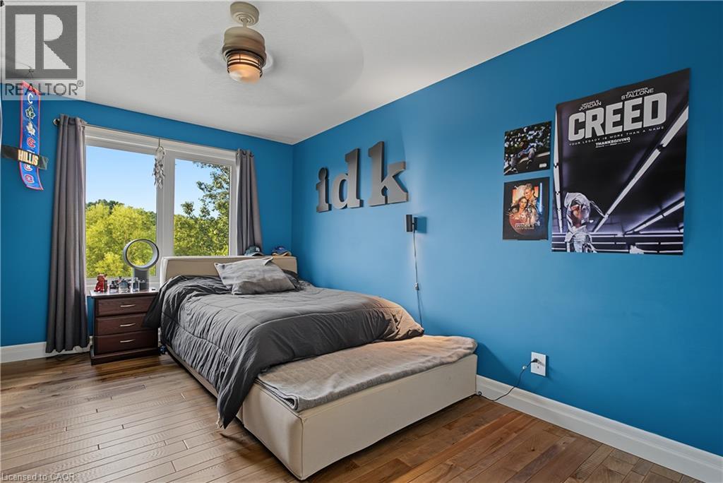 422 RIDEAU RIVER Street thumbnail 34