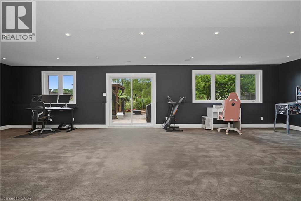 422 RIDEAU RIVER Street thumbnail 40