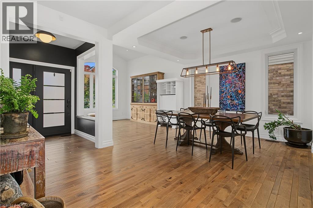 422 RIDEAU RIVER Street thumbnail 6