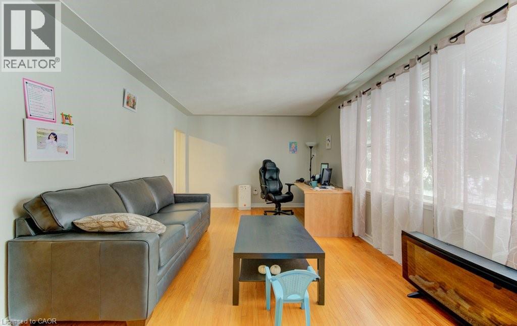 109 ETON Drive thumbnail 4