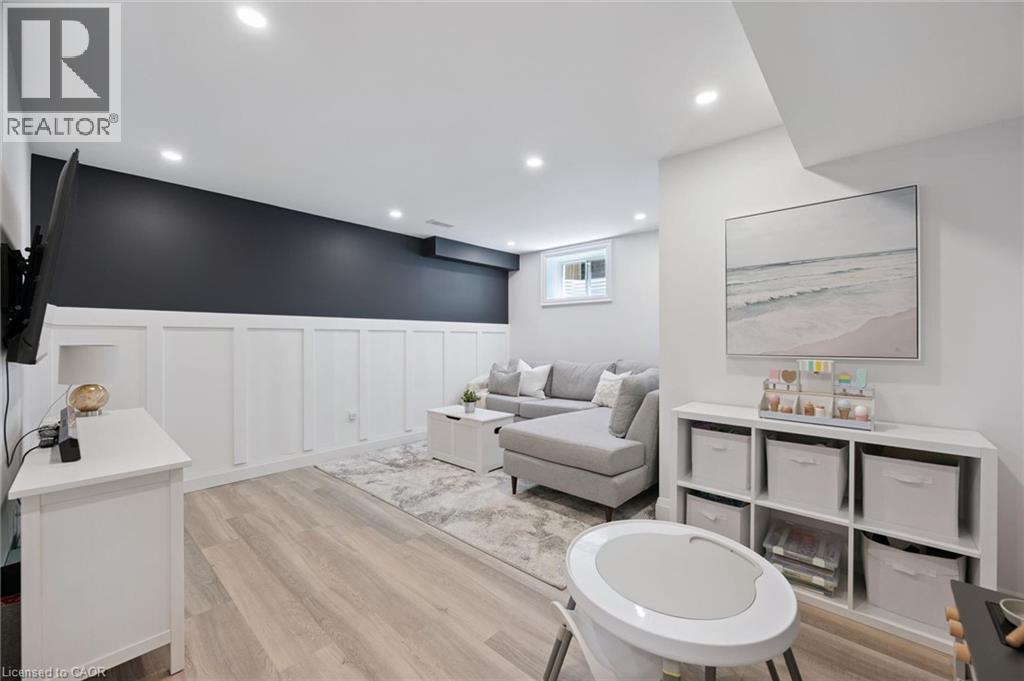 130 WOODBERRY Crescent thumbnail 27