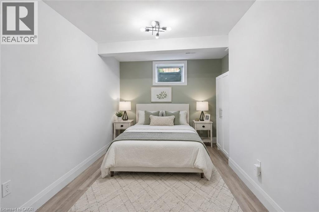 130 WOODBERRY Crescent thumbnail 31