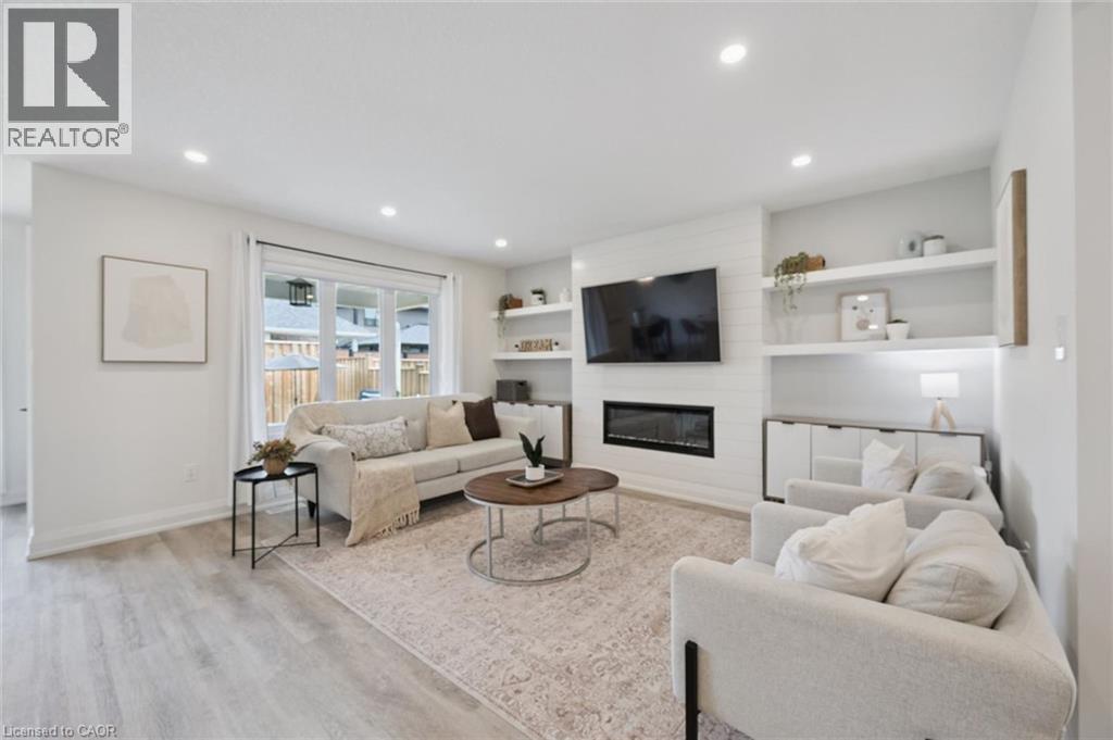 130 WOODBERRY Crescent thumbnail 8