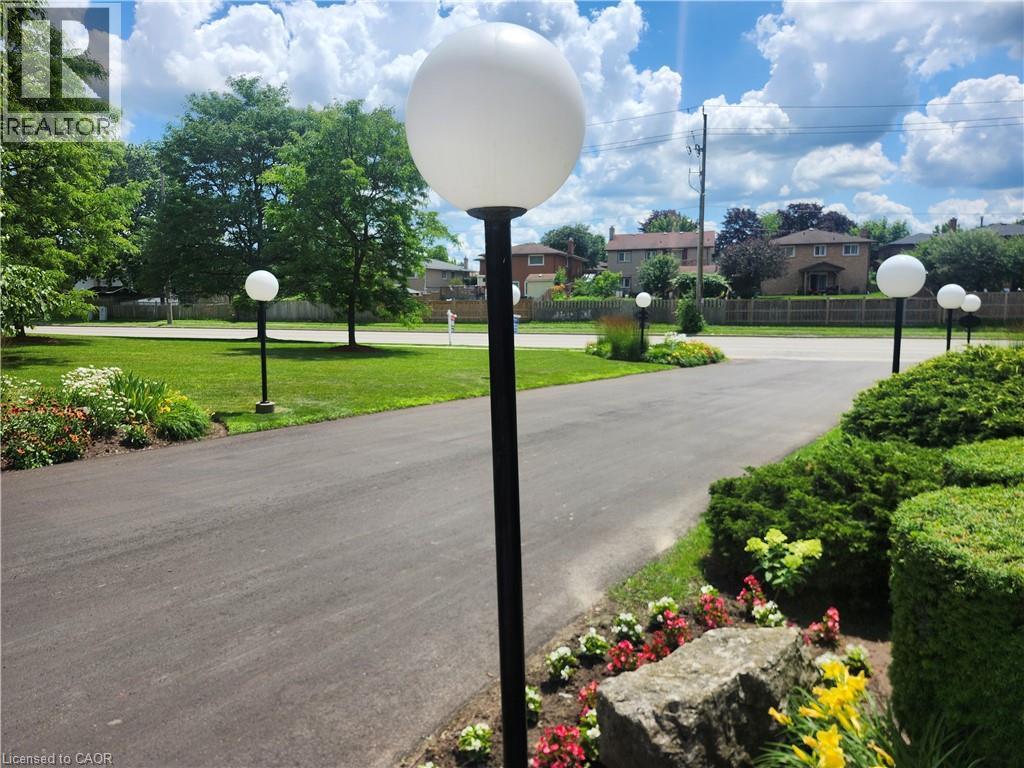 400 CHAMPLAIN Boulevard Unit# 404 thumbnail 2