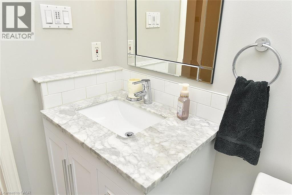 335 GEORGE Street N Unit# 1 thumbnail 22