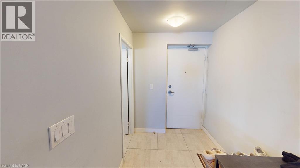 318 SPRUCE Street Unit# 1505 thumbnail 2