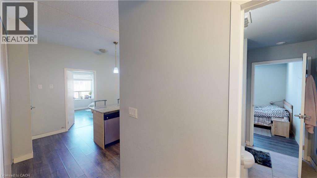 318 SPRUCE Street Unit# 1505 thumbnail 3