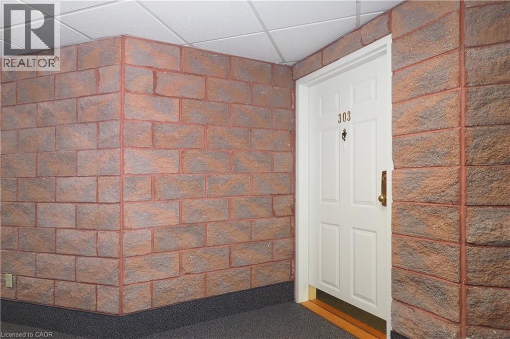 35 BUTE Street Unit# 303 thumbnail 2