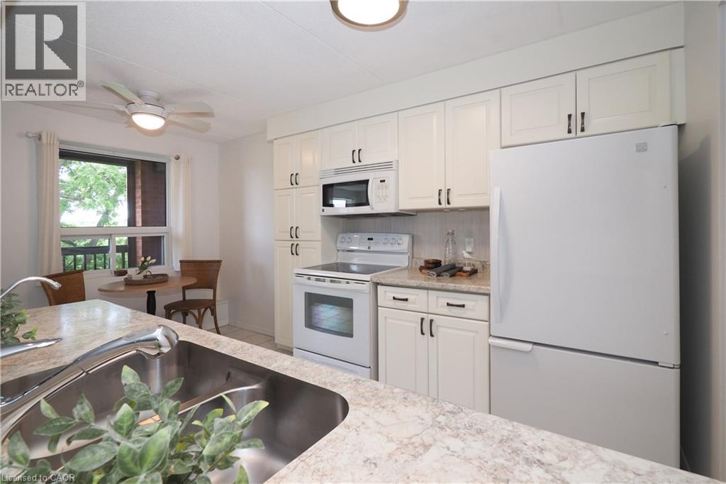 35 BUTE Street Unit# 303 thumbnail 11