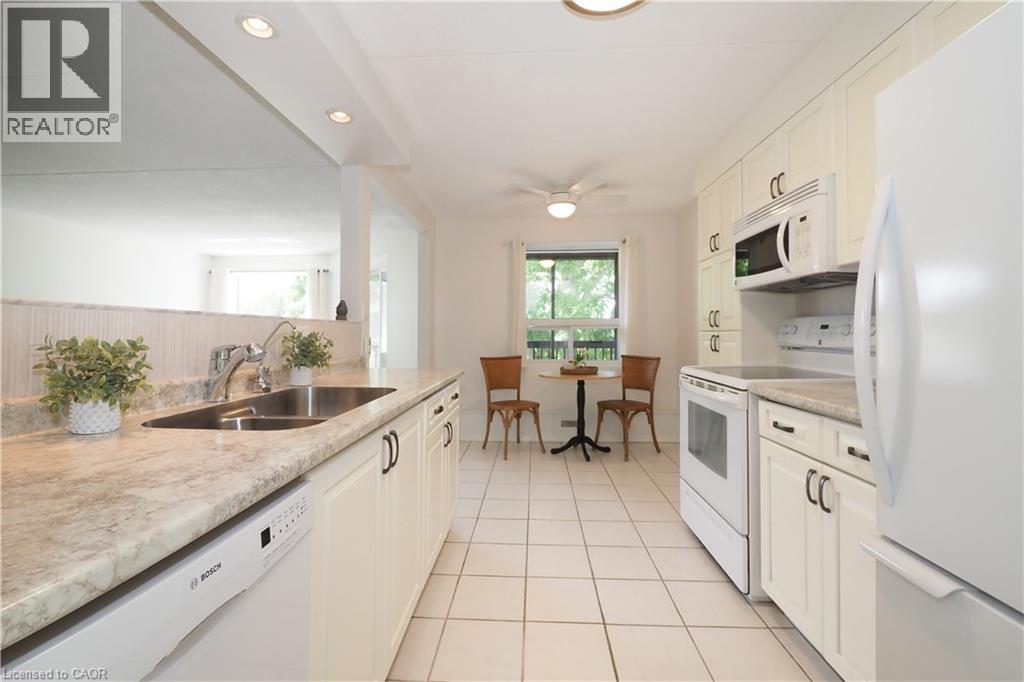 35 BUTE Street Unit# 303 thumbnail 9