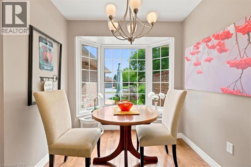 75 BEASLEY Crescent Unit# 14 thumbnail 14
