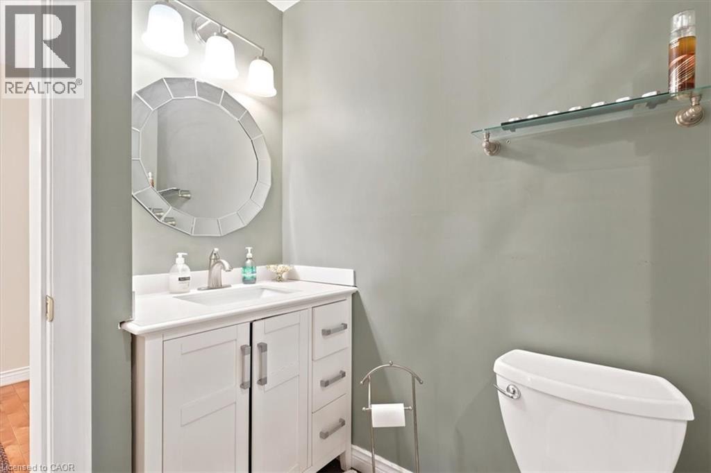 75 BEASLEY Crescent Unit# 14 thumbnail 27