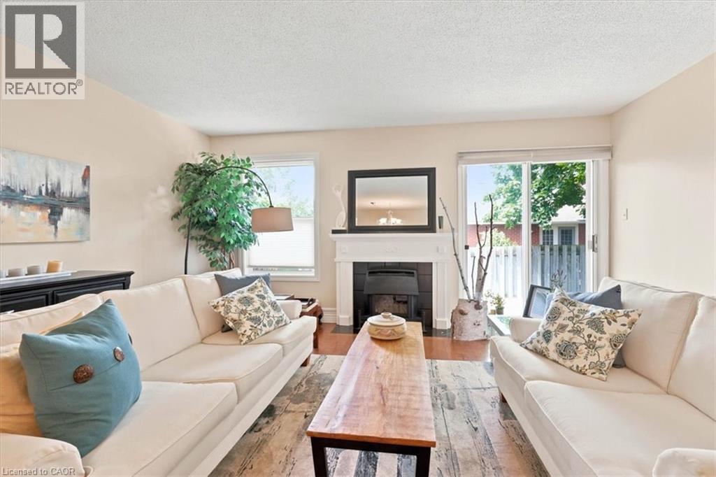 75 BEASLEY Crescent Unit# 14 thumbnail 17
