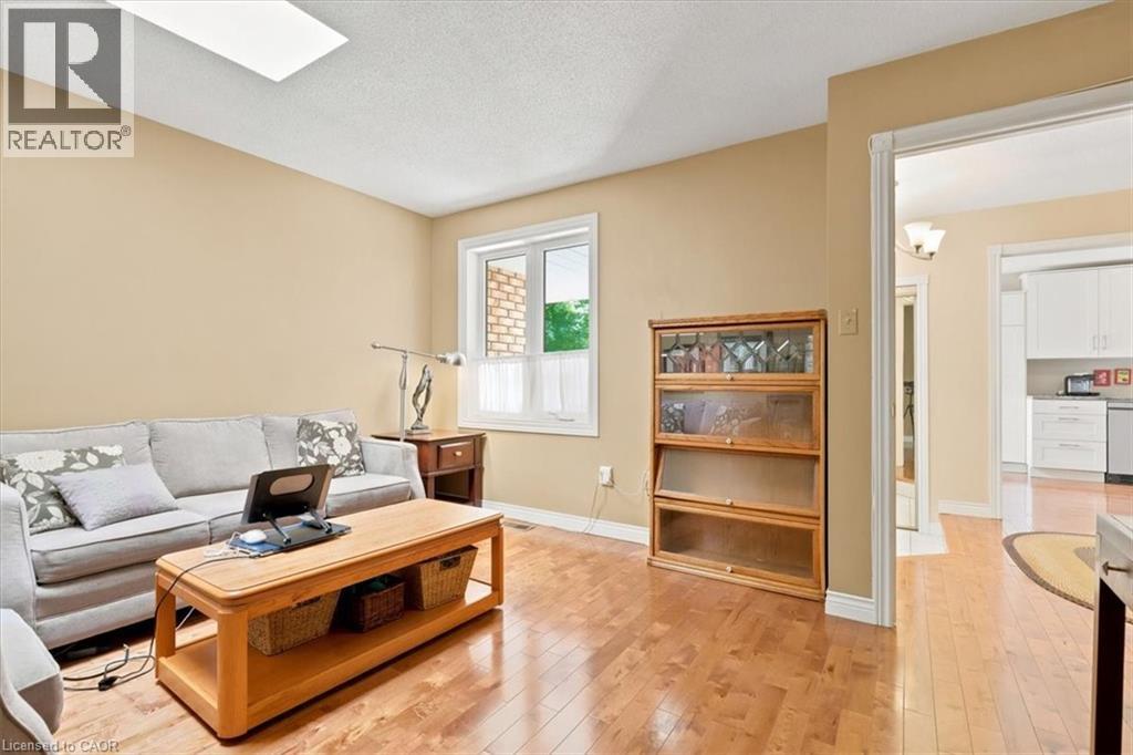 75 BEASLEY Crescent Unit# 14 thumbnail 29