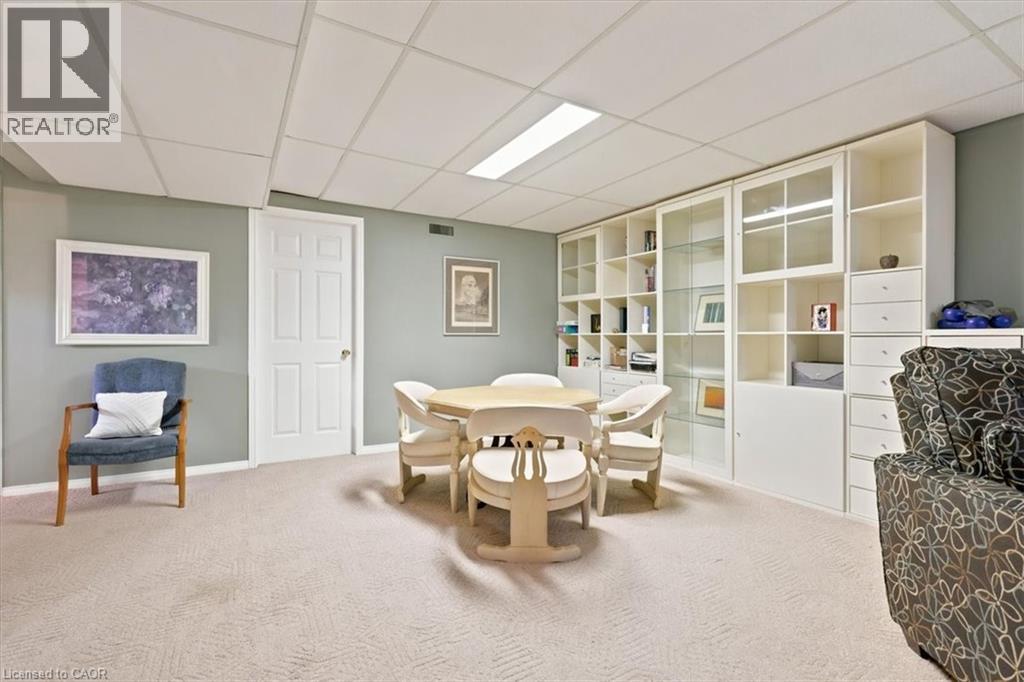 75 BEASLEY Crescent Unit# 14 thumbnail 32