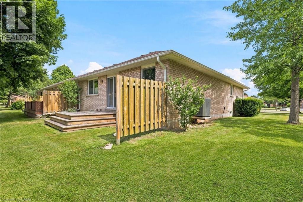 75 BEASLEY Crescent Unit# 14 thumbnail 41