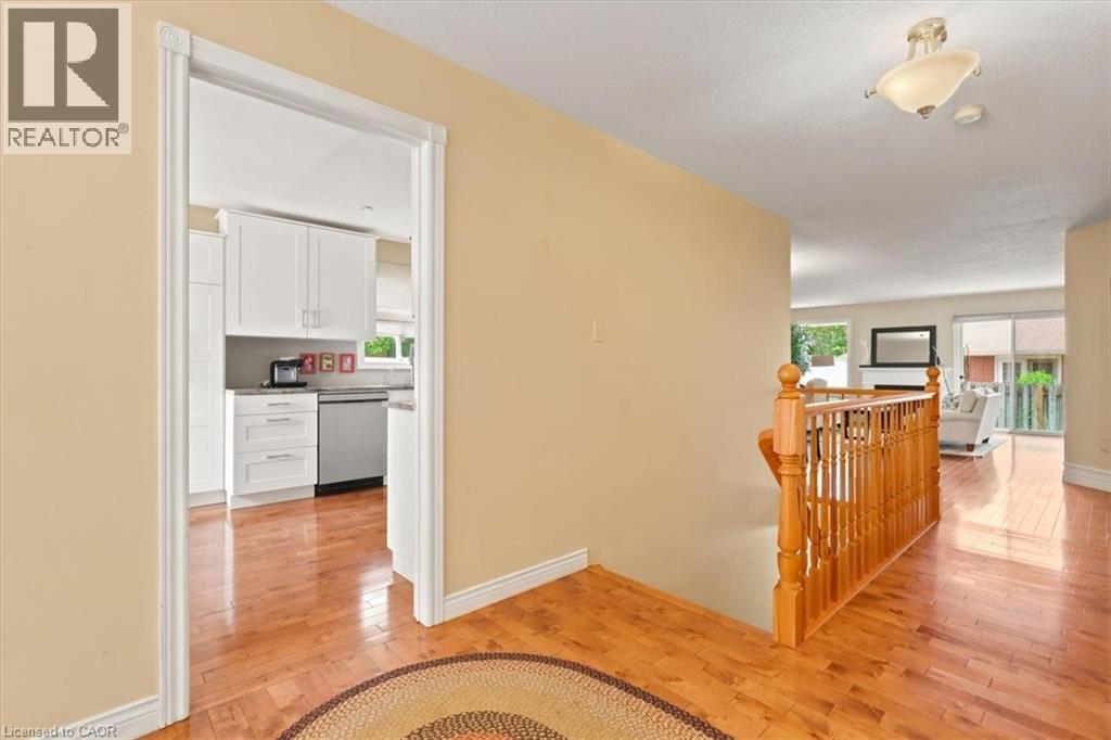 75 BEASLEY Crescent Unit# 14 thumbnail 9
