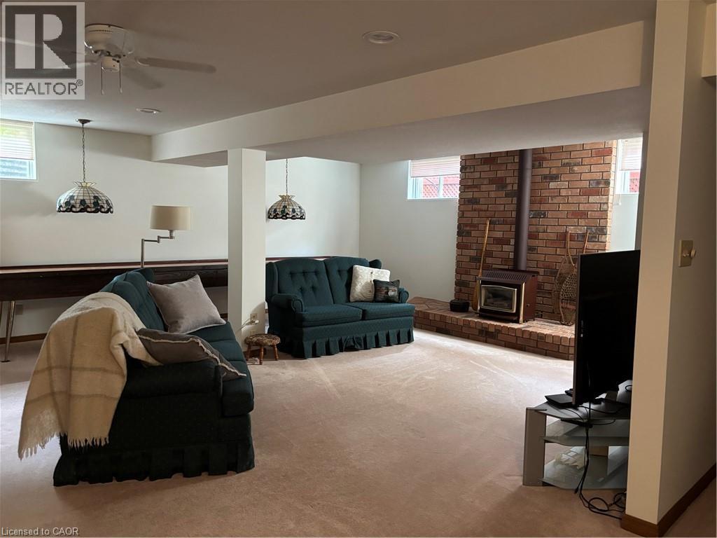 216 ALDERVIEW Drive thumbnail 6