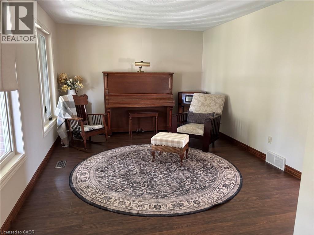 216 ALDERVIEW Drive thumbnail 14