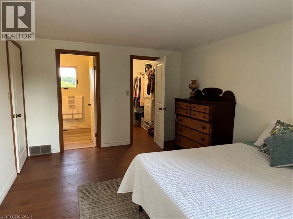 216 ALDERVIEW Drive thumbnail 18