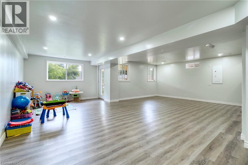 264 VINCENT Drive thumbnail 35