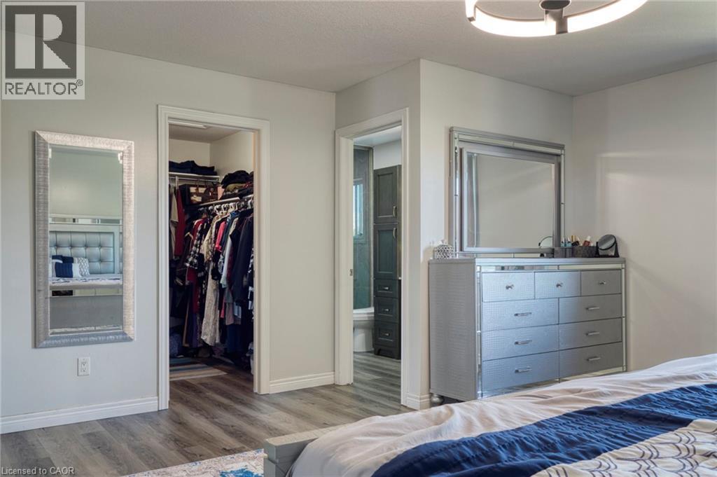 264 VINCENT Drive thumbnail 26