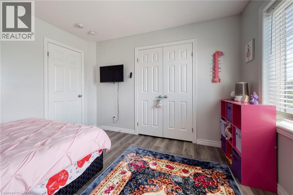 264 VINCENT Drive thumbnail 20