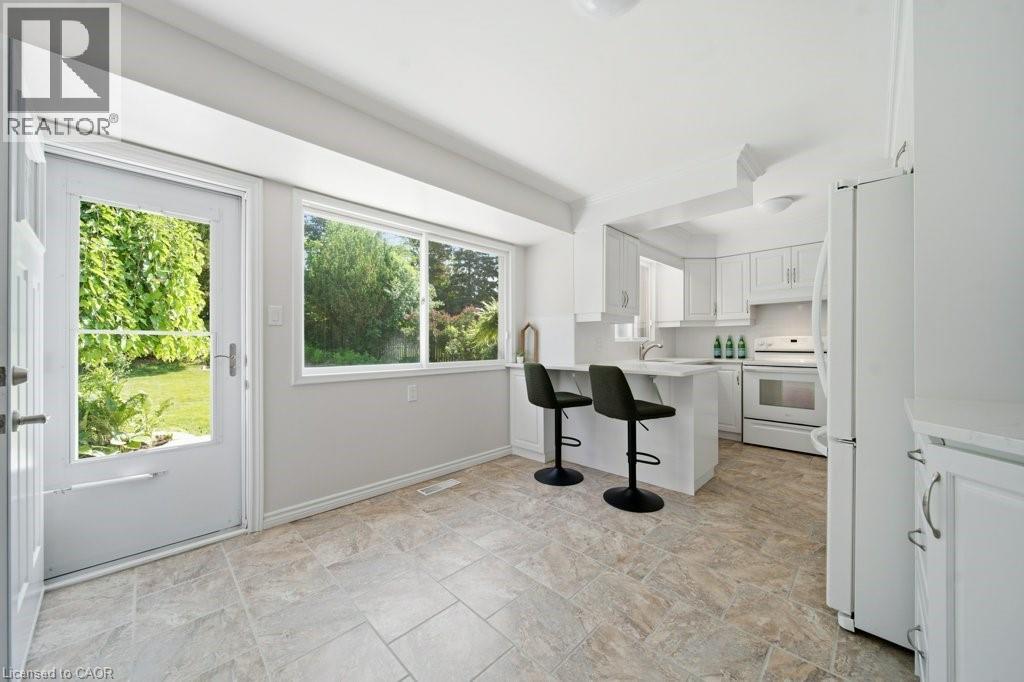 64 WARREN Road thumbnail 12