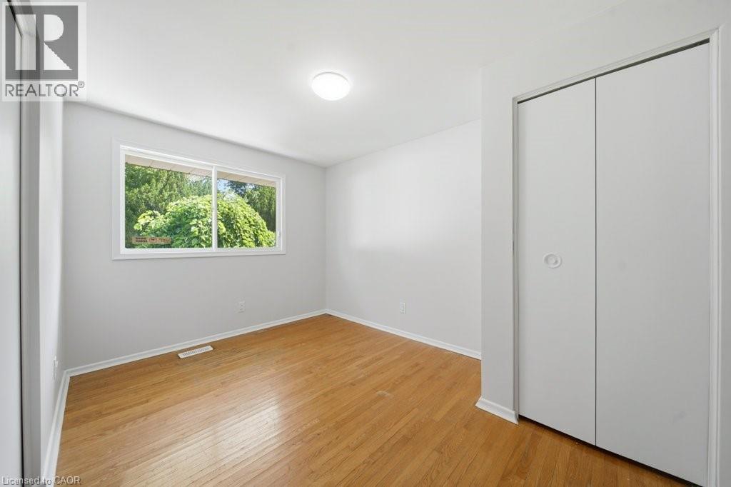 64 WARREN Road thumbnail 16